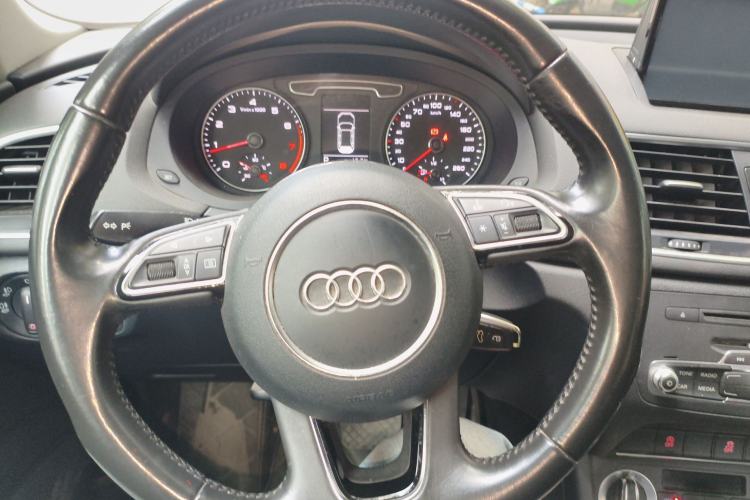 Used Audi Q3 2015 30 TFSI Ambition Edition
