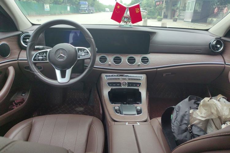 Used Mercedes-Benz E-Class 2020 E 300 L Stylish Model Center Console