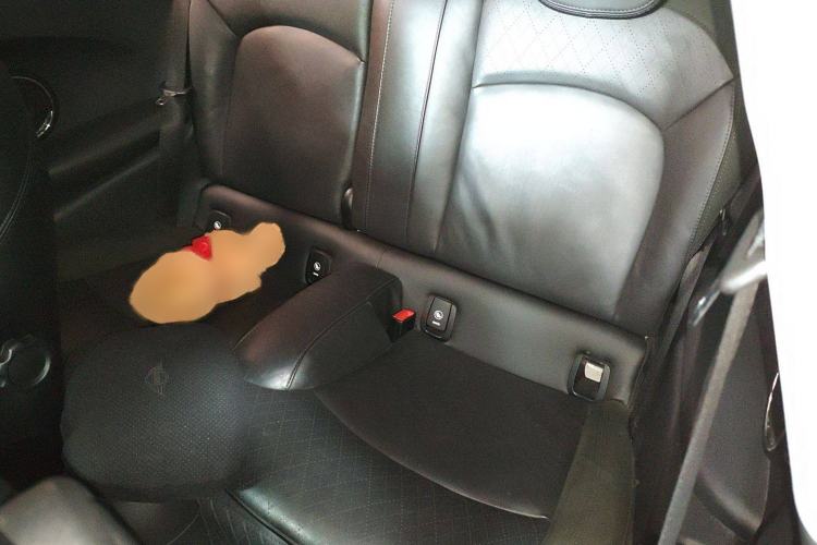 Used MINI 2016 2.0T COOPER S Pioneer Edition Interior 3