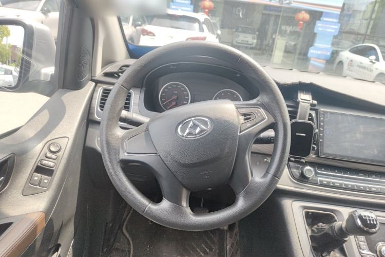 Used SAIC MAXUS G10 2018 PLUS 2.0T Manual Elite Edition Steering Wheel