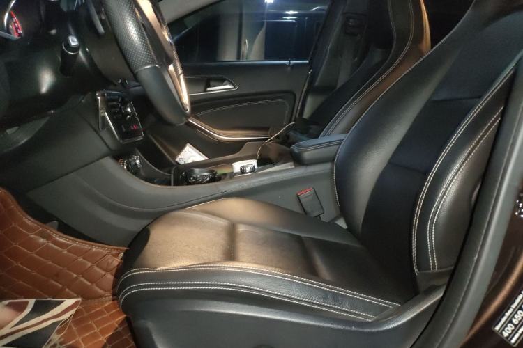 Used Mercedes-Benz GLA 2015 GLA 200 Fashion Model