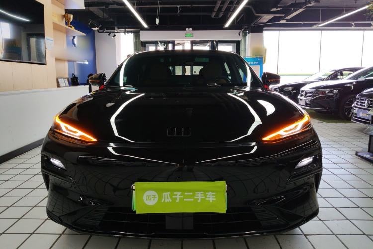 Used Geely Galaxy 8 2025 130km EM-i Prestige Edition
