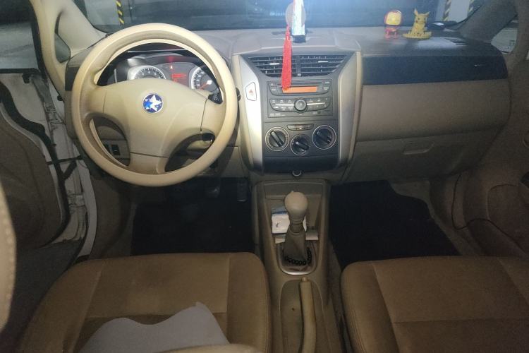 Used Venucia D50 2013 1.6L Manual Luxury Edition