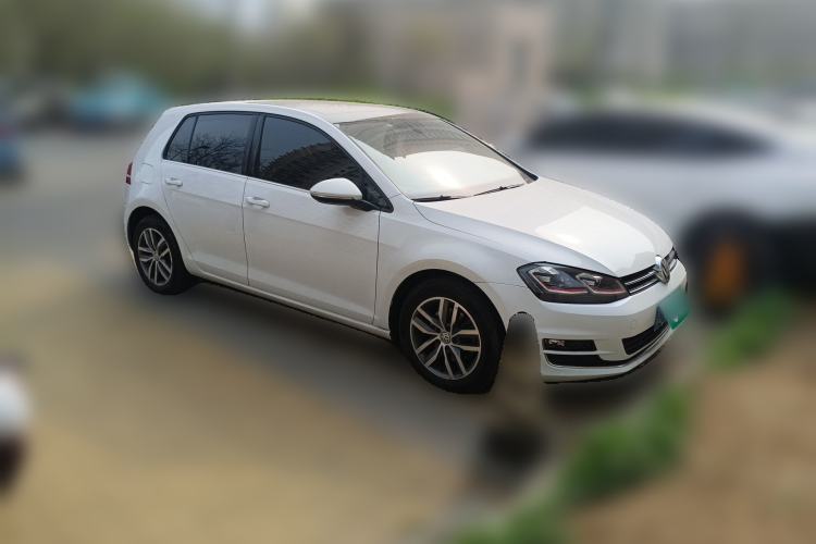 Used Volkswagen Golf 2016 230TSI Automatic Luxury Version
