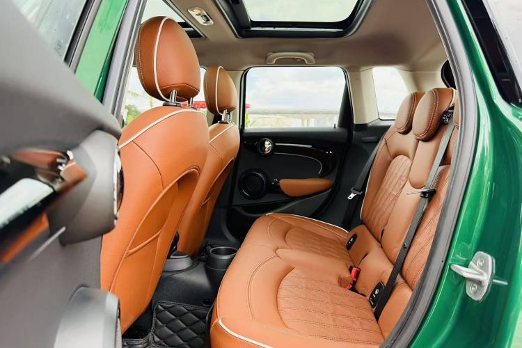 Used MINI MINI 2022 Updated 1.5T COOPER Artist Five-Door Edition