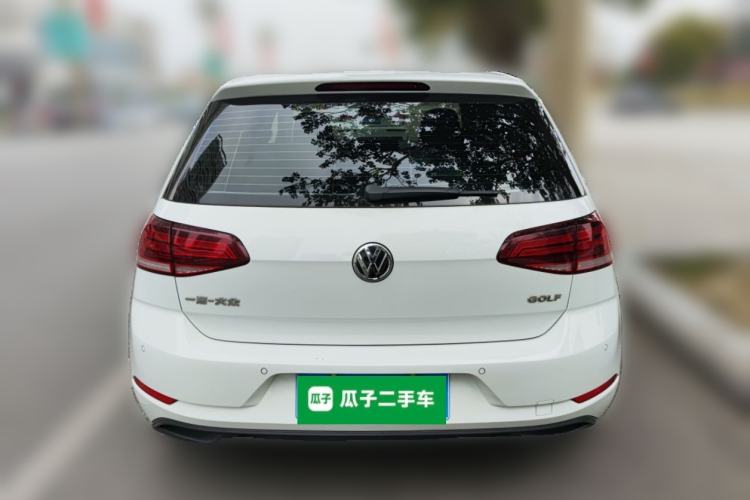 Used Volkswagen Golf 2018 1.6L Manual Fashion Edition
