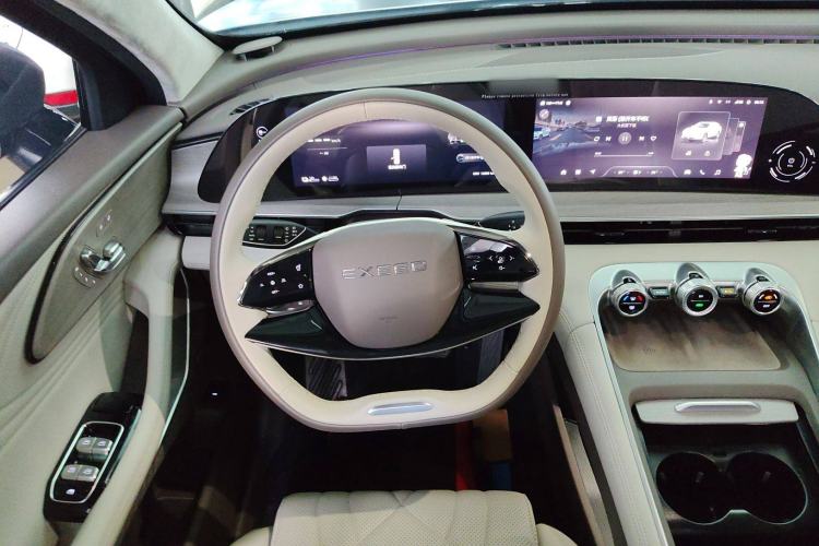 Used EXEED Stellar C-DM 2024 1.5T Long-Range Pro
