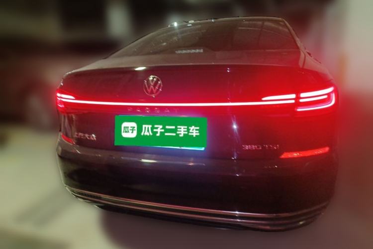 Used Volkswagen Passat 2024 380TSI Dragon Glory Edition
