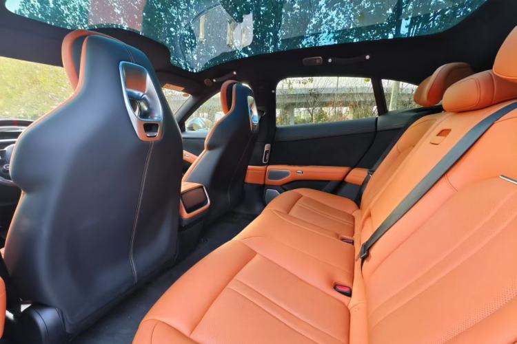 Used Xiaomi Auto YU7 2025 Ultra-Long Range High-Performance All-Wheel-Drive Max Edition