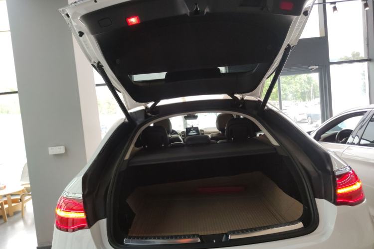 Used Mercedes-Benz GLE Coupe 2017 GLE 400 4MATIC Coupe SUV
