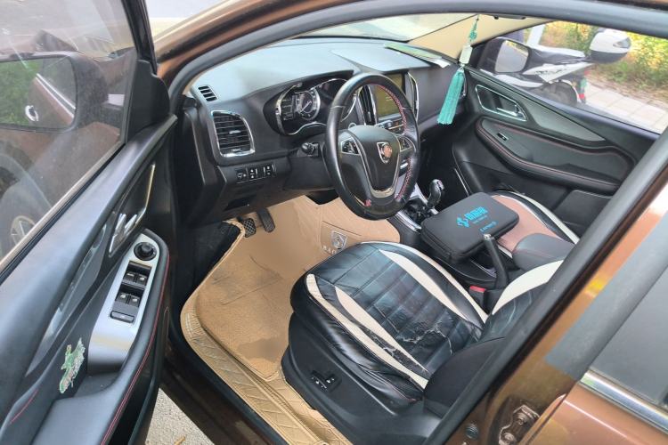 Used Baojun 560 2016 1.5T Manual Luxury Model
