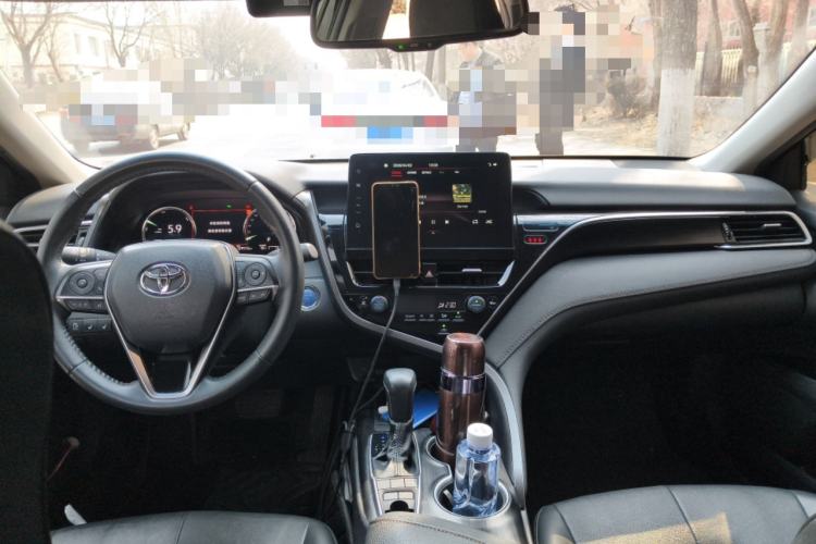 Used Toyota Camry 2023 Dual-Motor 2.5HG Luxury Edition Center Console