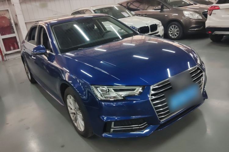 Used Audi A4L 2019 40 TFSI Ambition China VI Front Right 45 Deg