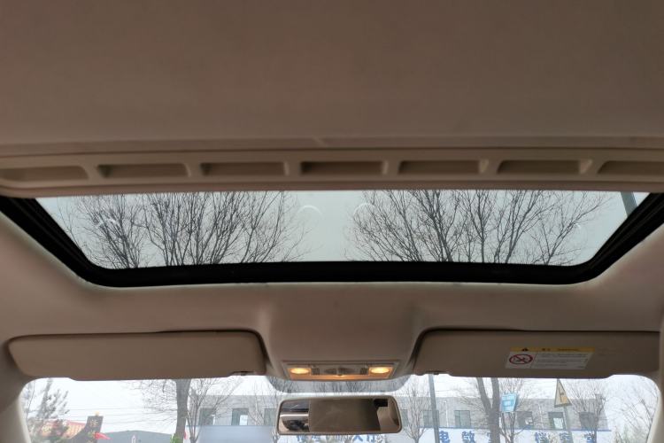 Used Volkswagen Jetta 2015 1.6L Manual Comfort Model Headliner