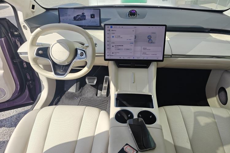 Used Hima Luxeed R7 2024 All-Electric 736 km Ultra Steering Wheel