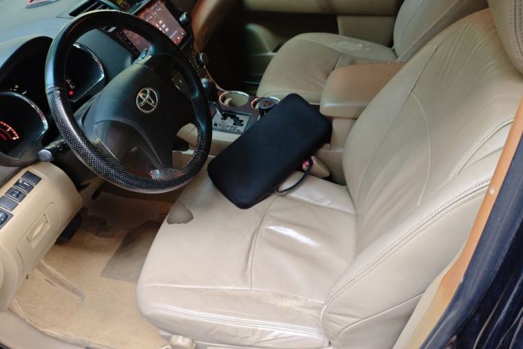 Used Toyota Highlander 2011 2.7L Two-Wheel Drive 5-Seater Elite Edition
