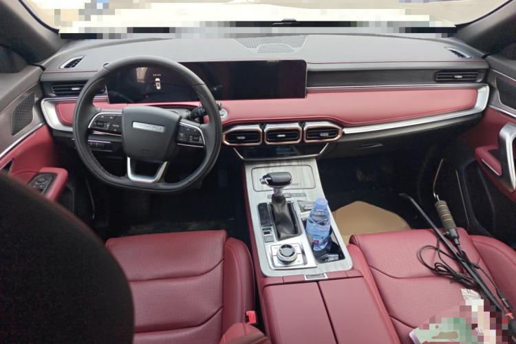 Used JETOUR X70 PLUS 2025 1.5T CVT Flagship PRO 5-Seater Center Console