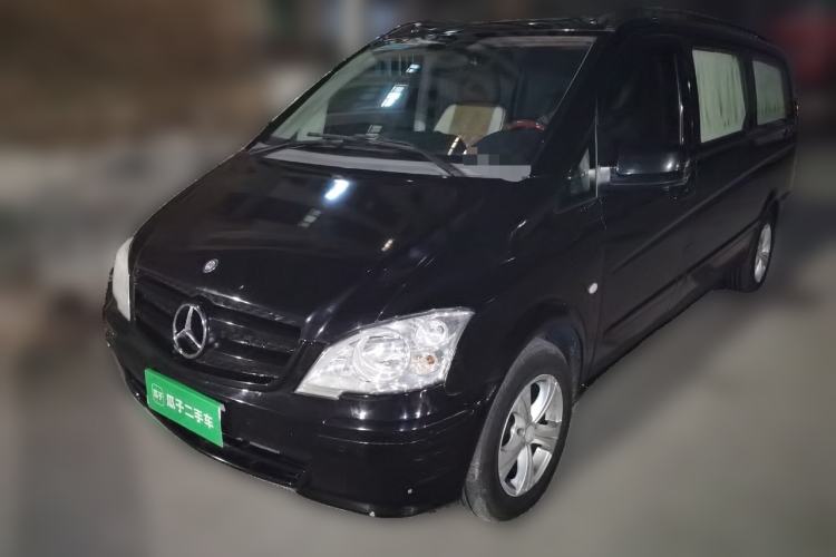 Used Mercedes-Benz Vito 2011 2.5L 7-seater executive version