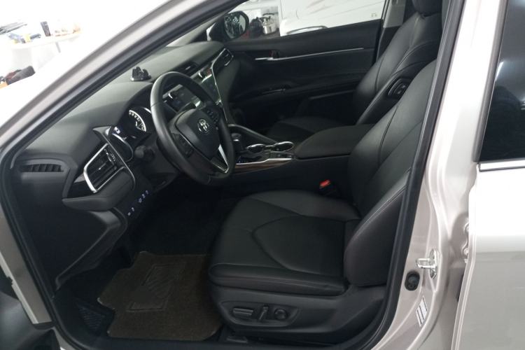 Used Toyota Camry 2019 2.0G Luxury Edition China VI Standard
