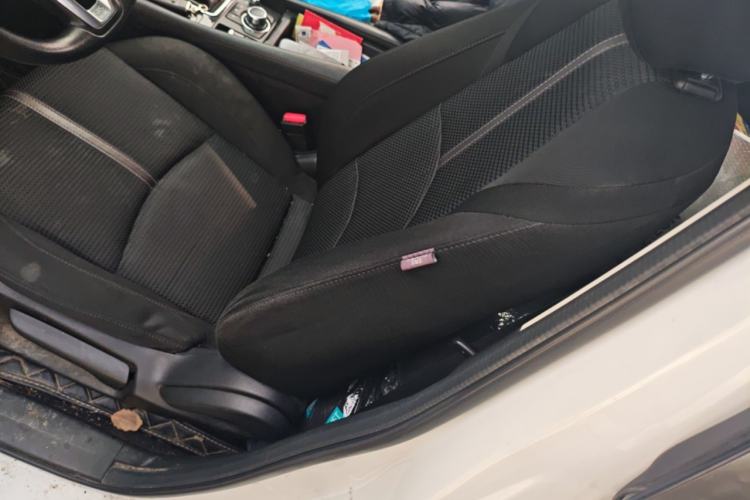 Used Mazda 3 Axela 2017 Sedan 1.5L Automatic Luxury Model Emission Standard China V Left Front Seat