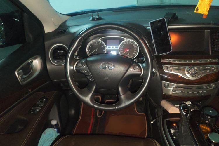 Used Infiniti QX60 2018 2.5 S/C Hybrid Two-Wheel-Drive Champion Family Edition
