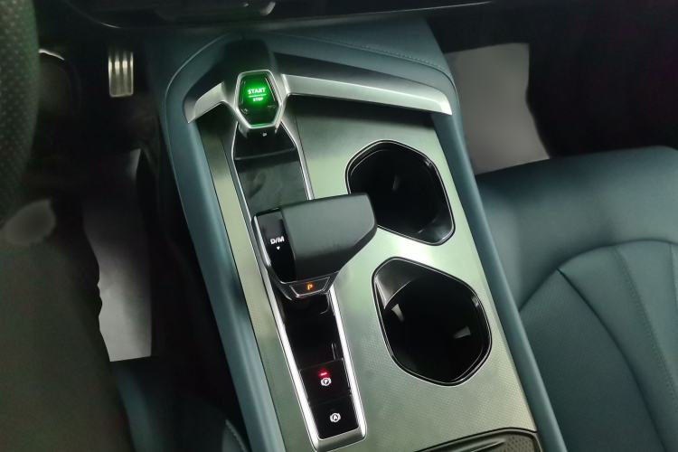 Used MG 7 2023 2.0T Automatic Hunter Luxury Edition
