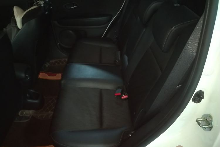 Used Honda Vezel 2020 1.5L CVT Pioneer Edition
