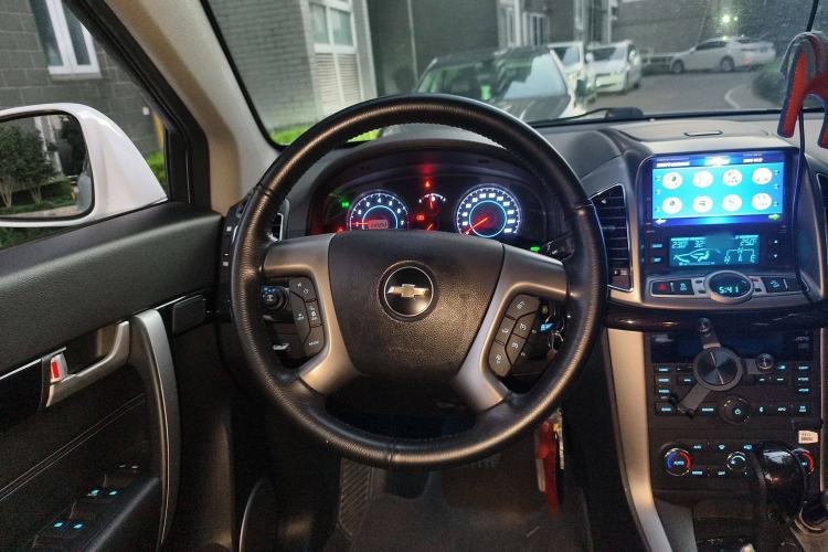 Used Chevrolet Captiva 2014 2.4L 4x4 Flagship Edition 7 Seats