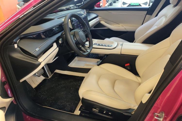 Used Xiaomi Auto SU7 2024 Four-Wheel Drive Ultra-Long Range Advanced Intelligent Driving Max Edition