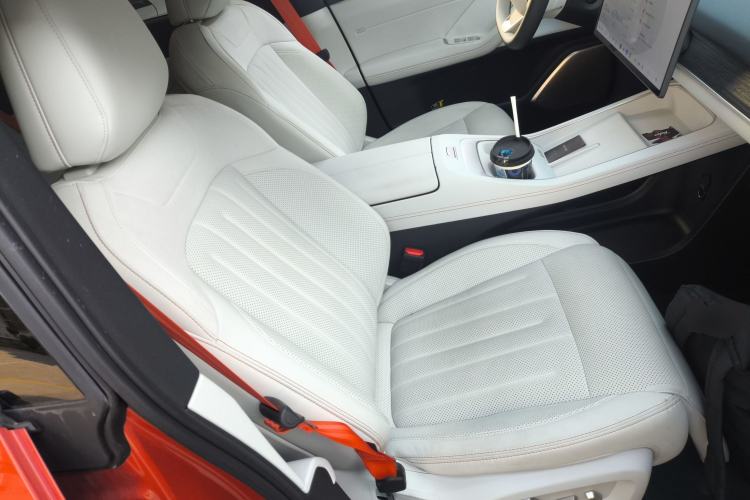 Used ONVO L60 2024 60 kWh Rear-Drive Version