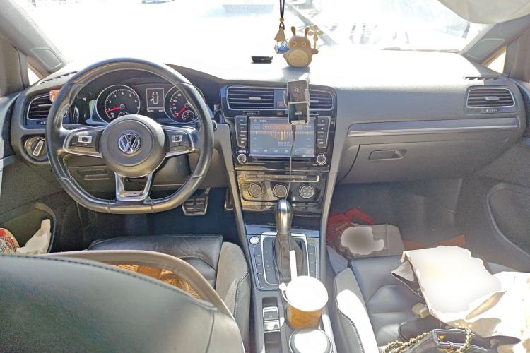 Used Volkswagen Golf 2016 1.4TSI Automatic R-Line
