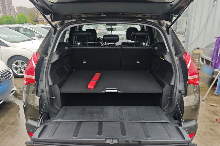 Used Peugeot 3008 2013 1.6THP Automatic Trend Edition Trunk