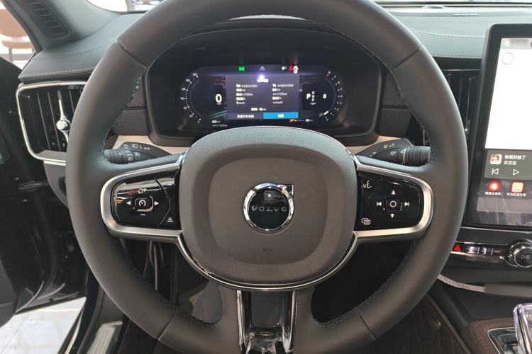 Used Volvo S90 2026 B5 Zhiyuan Luxury Edition