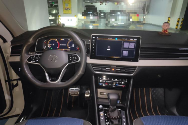 Used Volkswagen Tiguan L 2023 Restyled 330TSI Automatic Two-Wheel Drive R-Line Flagship Edition Interior 2