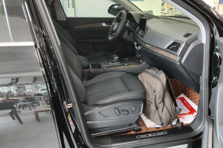 Used Audi Q5L 2022 Updated Version 40T Luxury Elegant Edition Right Front Seat