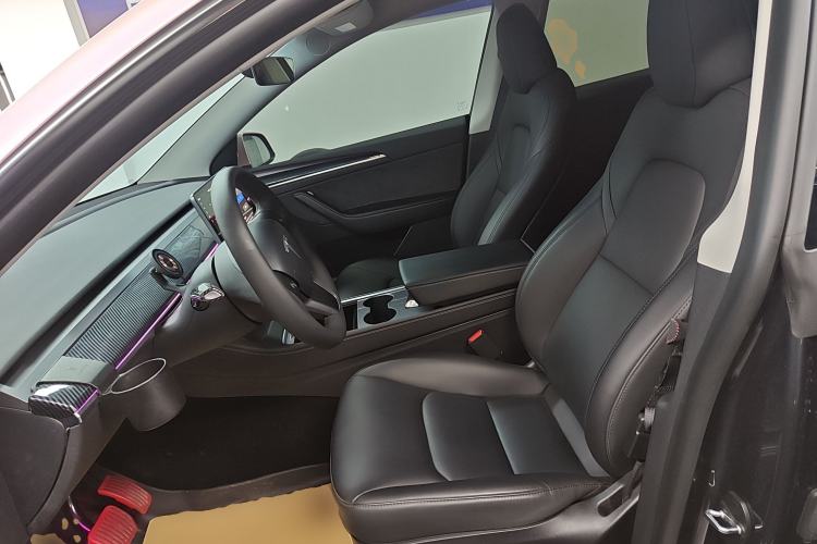 Used Tesla Model Y 2024 Long-Range All-Wheel-Drive Version
