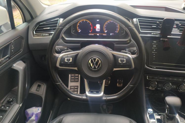Used Volkswagen Tiguan L 2021 330TSI Automatic Two-Wheel Drive R-Line Enhanced Edition Steering Wheel