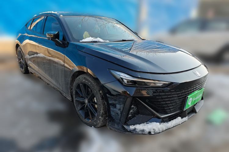 Used CHANGAN UNI-V 2022 1.5T Prestige Version