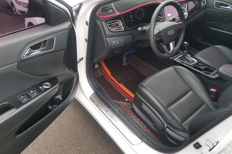 Used Hyundai Mistra 2016 1.8L Automatic Smart GLS
