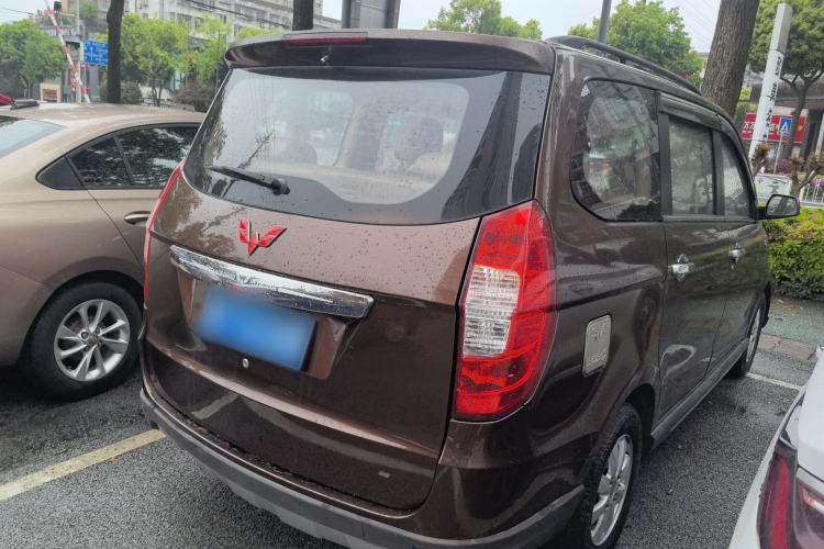 Used Wuling Hongguang 2014 1.5L S Comfort Model Rear Right 45 Deg