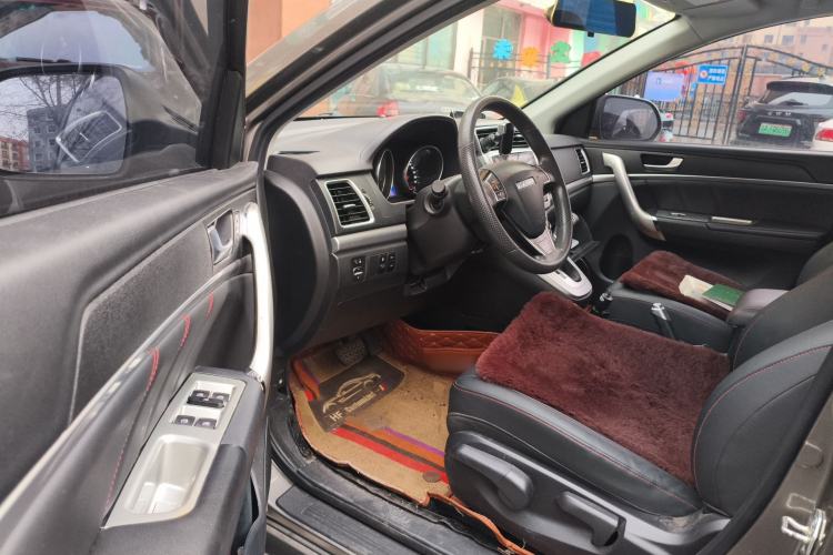 Used Haval M6 2019 1.5T DCT Two-Wheel Drive Value Edition China VI Standard Driver Seat