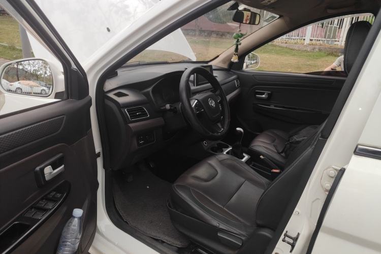 Used Dongfeng Fengon 330 2018 1.5L 330S Comfort Edition DK15
