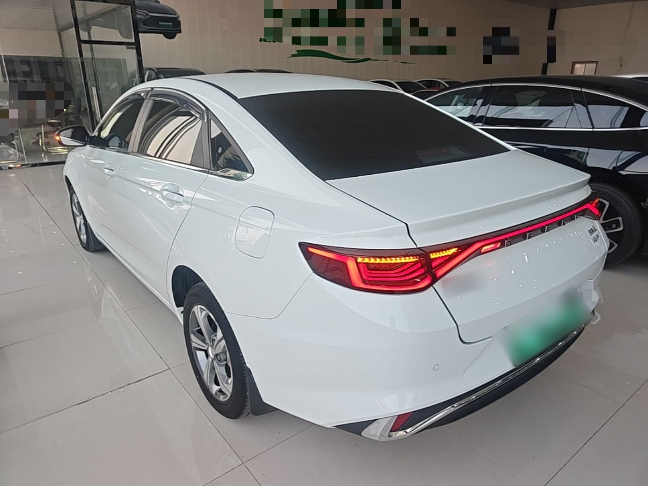 Geely Auto Emgrand L HiP 2024 Longteng Edition 1.5TD-DHT Pro 100KM Superior Model — снимка 4