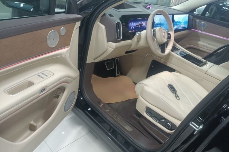 Used Hima AITO M9 2025 Extended-Range Ultra Version 52 kWh 6-Seater