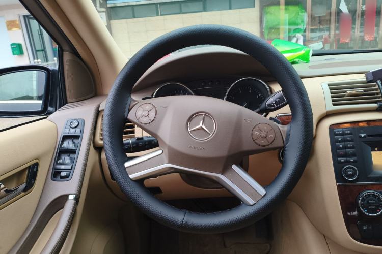 Used Mercedes-Benz R-Class 2009 R 300 L Business Model