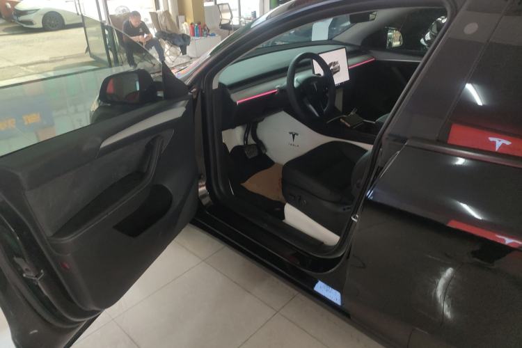 Used Tesla Model Y 2023 Rear-Wheel-Drive Version