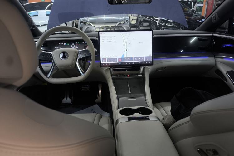 Used Denza Z9 2024 1100 km Four-Wheel Drive Max Version