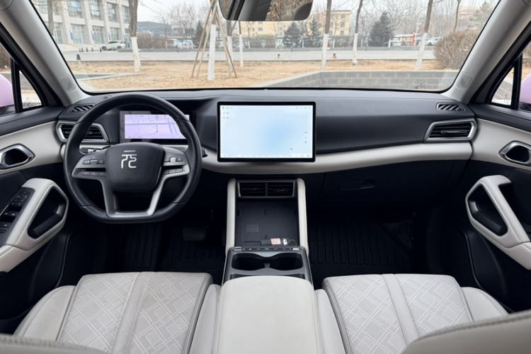 Used BYD Yuan UP 2025 Intelligent Driving Version 401 km Leading Edition