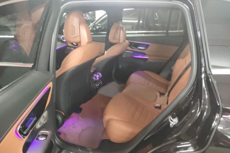 Used Mercedes-Benz GLC 2024 Facelifted GLC 260 L 4MATIC Luxury Version 5 Seats