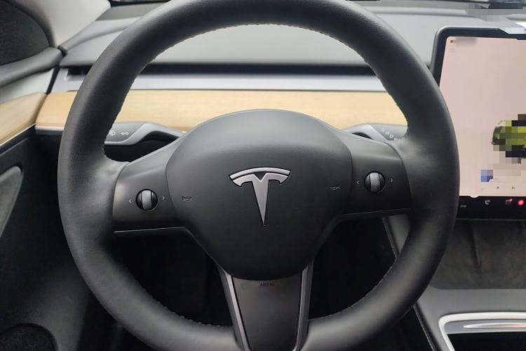 Used Tesla Model Y 2022 Revised Version Long-Range All-Wheel Drive Steering Wheel